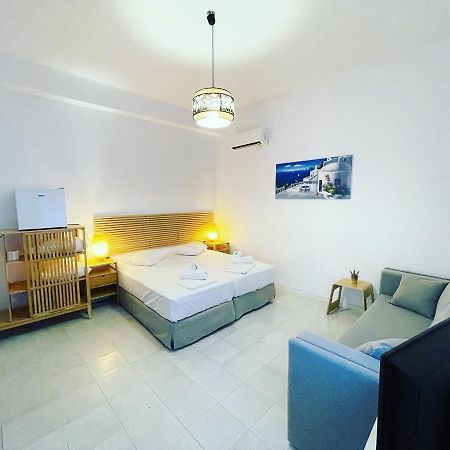 Hotel Albatross à Livadi  Extérieur photo