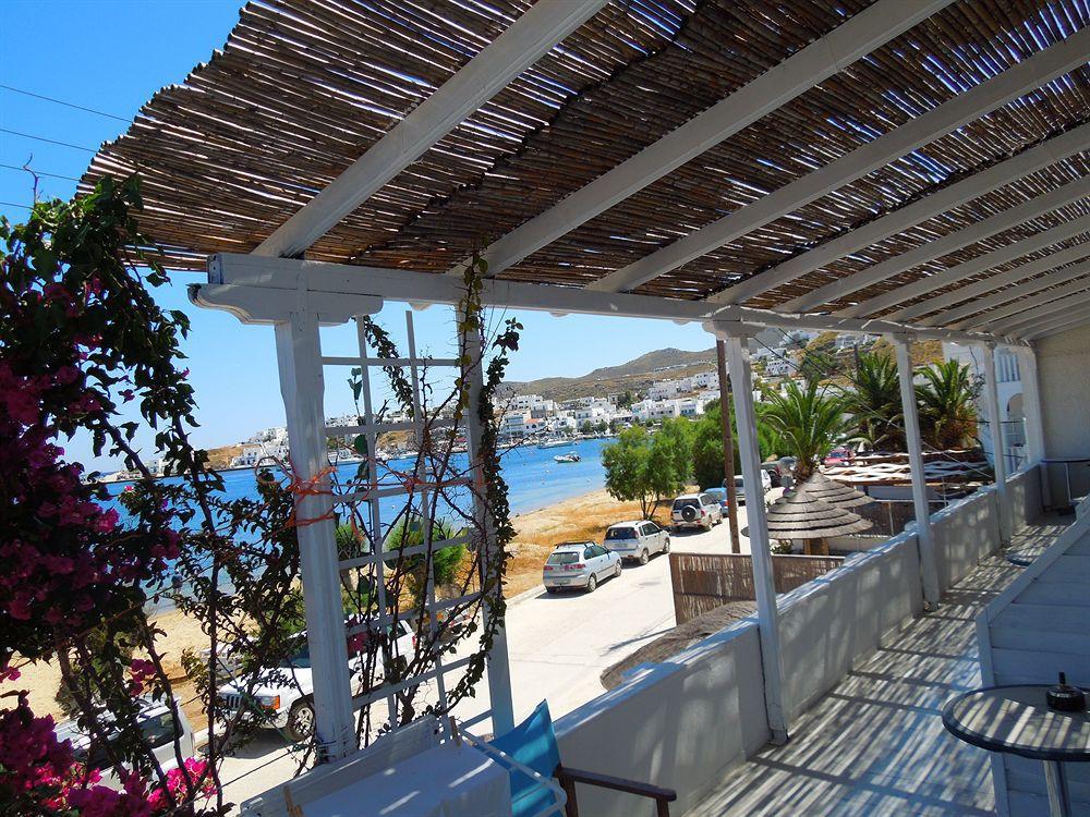 Hotel Albatross à Livadi  Extérieur photo
