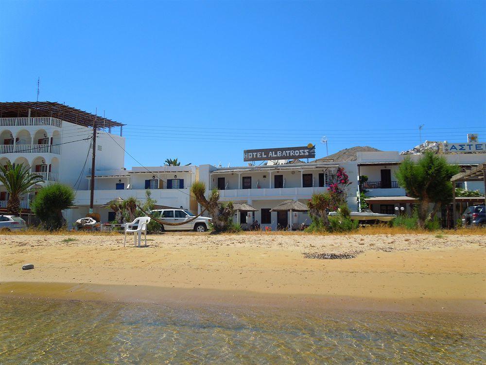 Hotel Albatross à Livadi  Extérieur photo