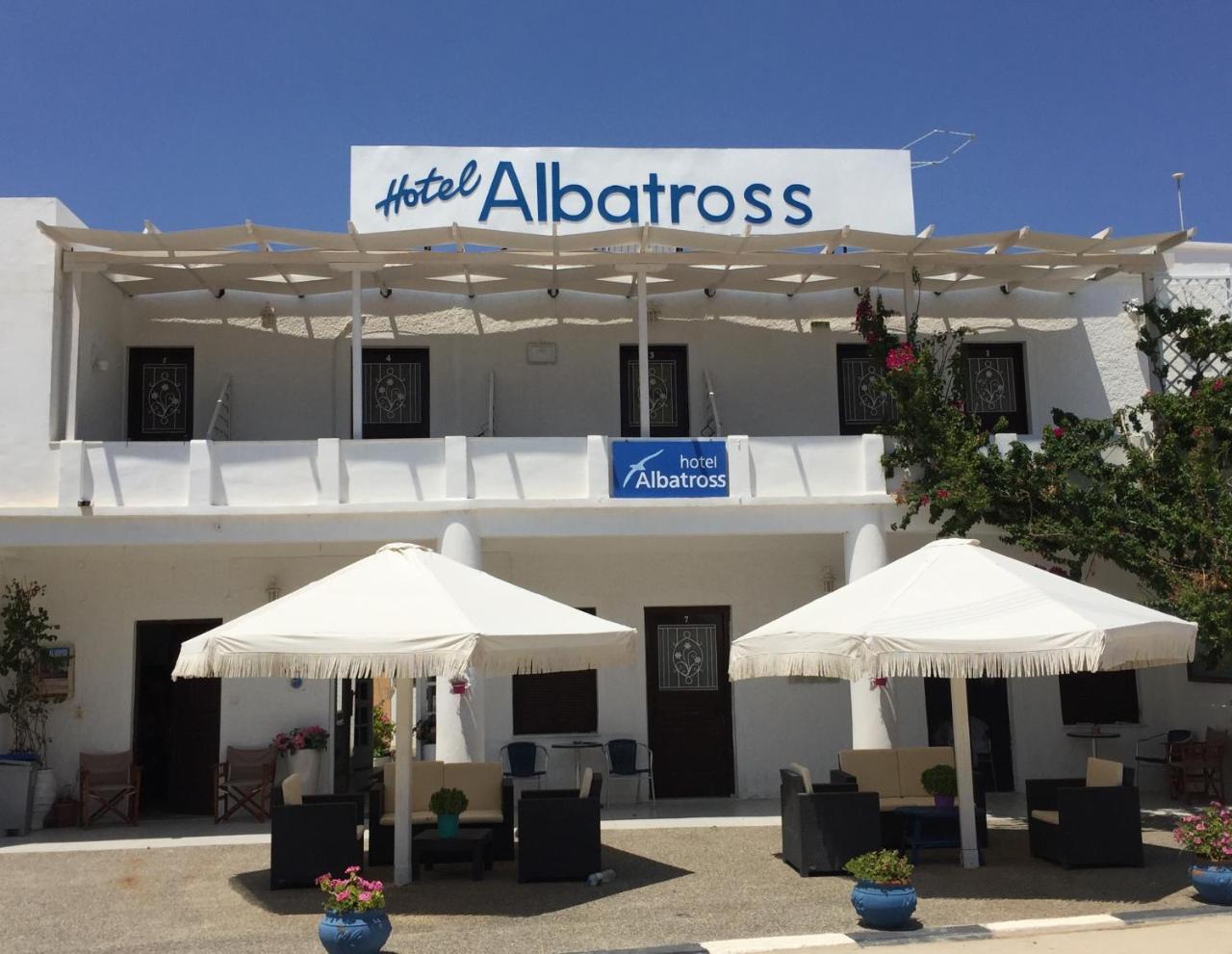 Hotel Albatross à Livadi  Extérieur photo