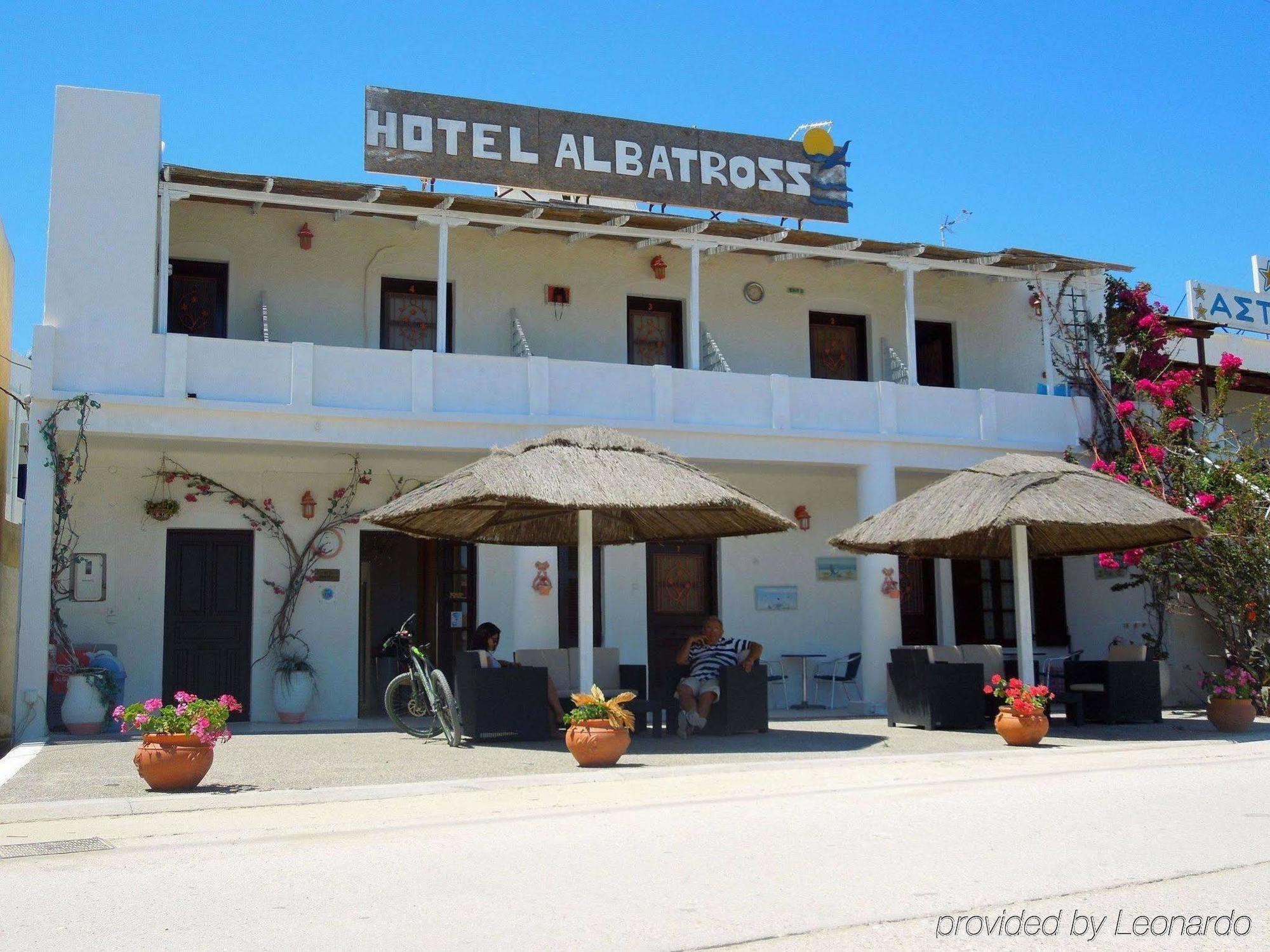 Hotel Albatross à Livadi  Extérieur photo
