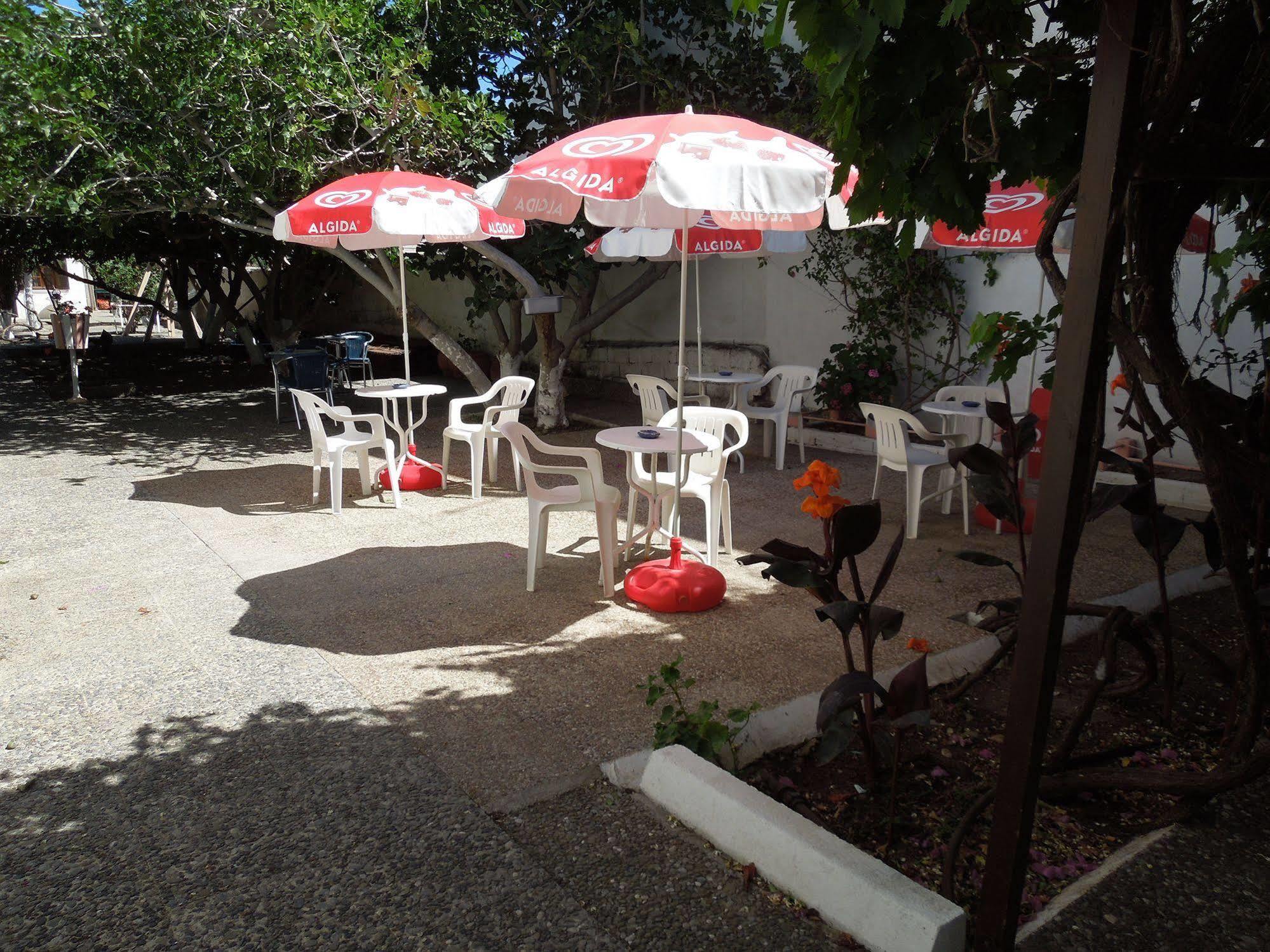 Hotel Albatross à Livadi  Extérieur photo