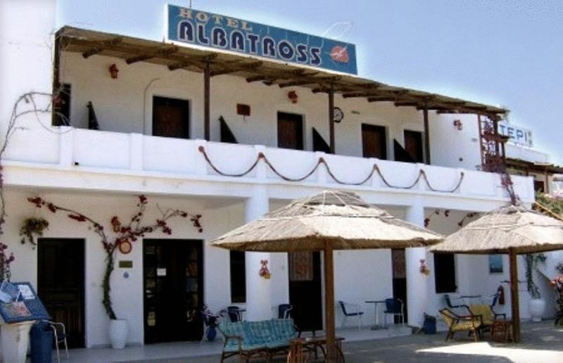 Hotel Albatross à Livadi  Extérieur photo